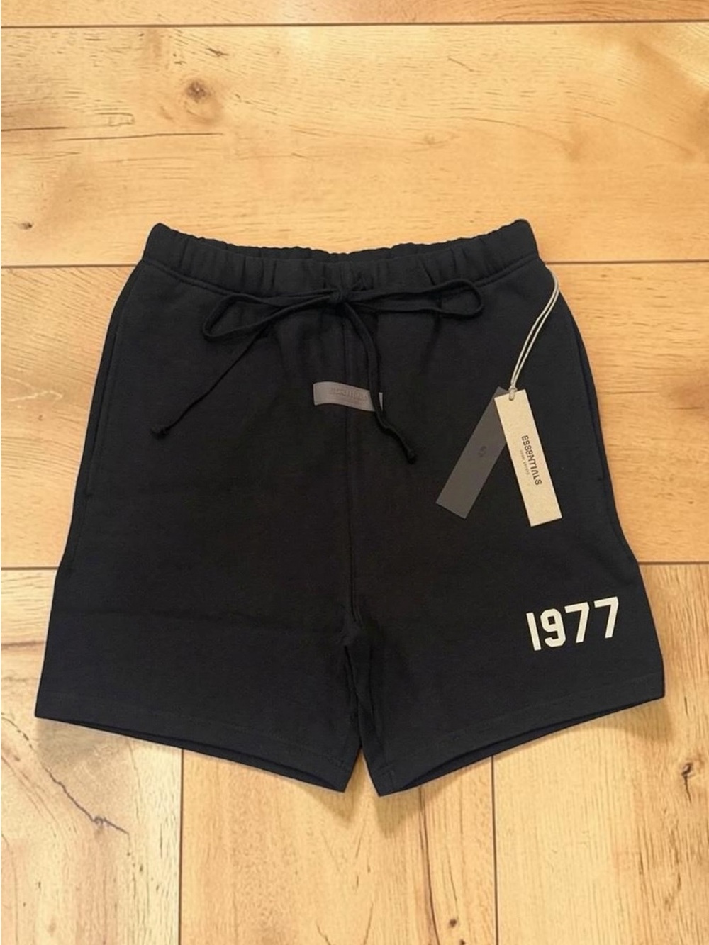 Fear of God Essentials 1977 Sweat Shorts – Brand New